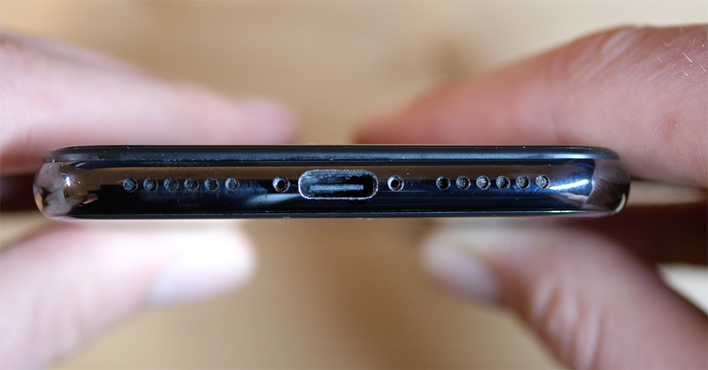 DIY 改造的 USB-C iPhone X 在 eBay 上拍賣價格已經超過 10 萬美元 - 電腦王阿達 DIY 改造的 USB-C iPhone X 在 eBay 上拍賣價格已經超過 10 萬美元 - 電腦王阿達