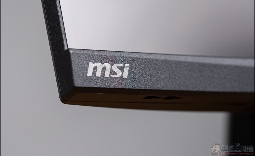 MSI ARTYMIS 273CQR 開箱 - 04 MSI ARTYMIS 273CQR 開箱 - 04
