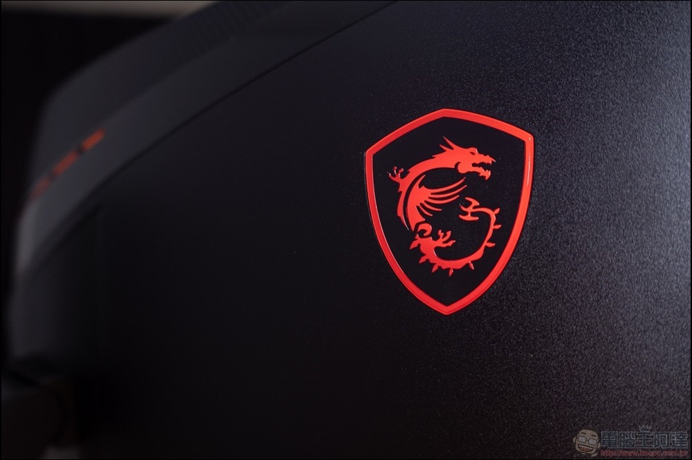 MSI ARTYMIS 273CQR 開箱 - 18 MSI ARTYMIS 273CQR 開箱 - 18