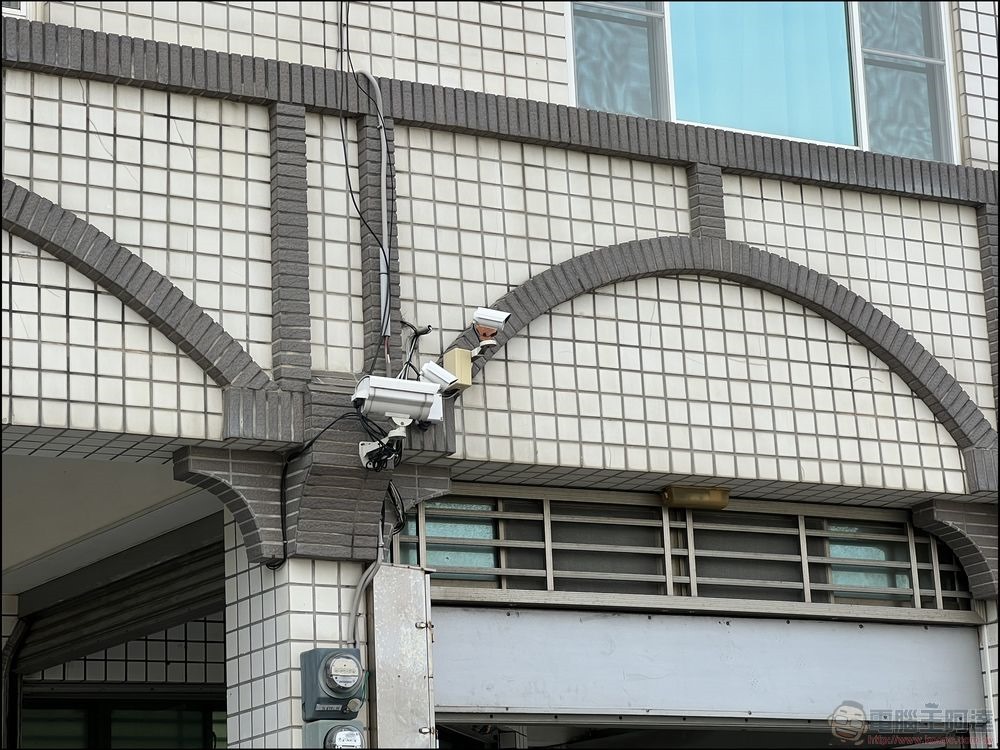 創米小白EC4太陽能全戶型智慧攝影機 開箱 - 02 創米小白EC4太陽能全戶型智慧攝影機 開箱 - 02