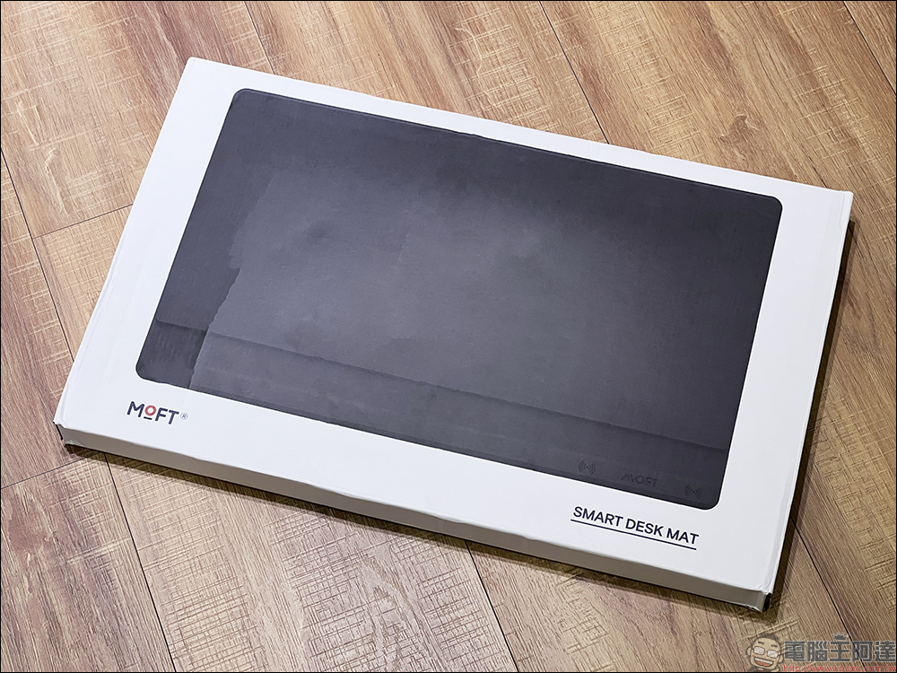MOFT 4-in-1 立架桌墊開箱|收納、支架、充電一片搞定!打造俐落、專業工作環境 - 電腦王阿達 MOFT 4-in-1 立架桌墊開箱|收納、支架、充電一片搞定!打造俐落、專業工作環境 - 電腦王阿達