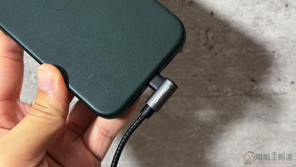雙 USB-C 快充小鋼炮!ONPRO GT-PD30MINI PD 30W 車用急速充電器開箱體驗(評價 評測 動手玩) - 電腦王阿達 雙 USB-C 快充小鋼炮!ONPRO GT-PD30MINI PD 30W 車用急速充電器開箱體驗(評價 評測 動手玩) - 電腦王阿達