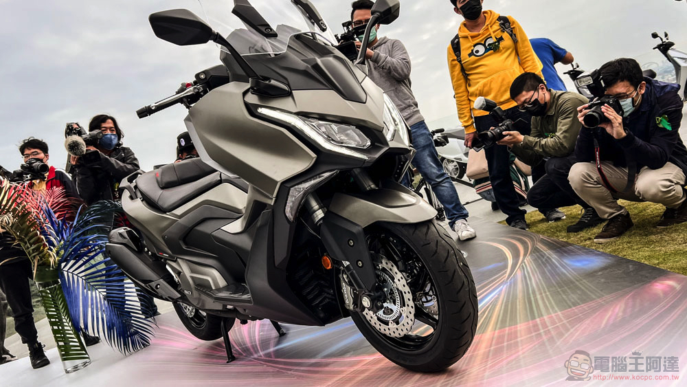 光陽新世代 AK550 大型重機米蘭車展前發表 光陽新世代 AK550 大型重機米蘭車展前發表