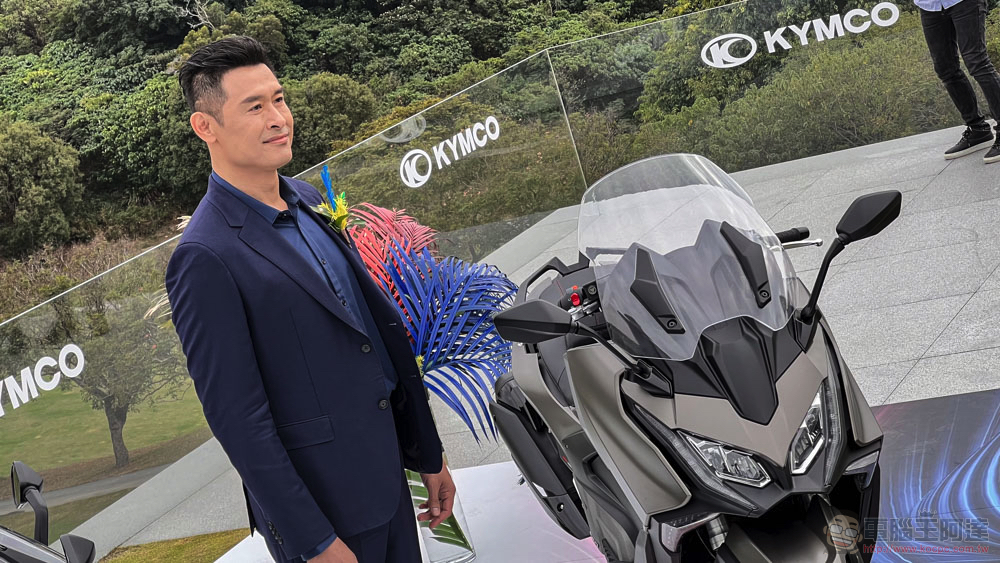 光陽新世代 AK550 大型重機米蘭車展前發表,揭露大型電動速可達車系與印度未來佈局 - 電腦王阿達 光陽新世代 AK550 大型重機米蘭車展前發表,揭露大型電動速可達車系與印度未來佈局 - 電腦王阿達