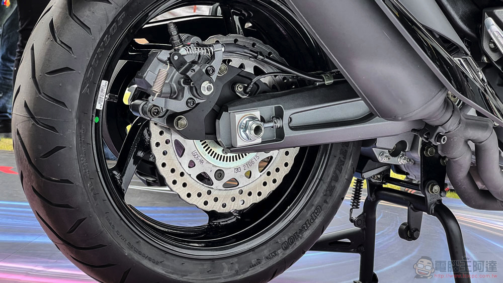 光陽新世代 AK550 大型重機米蘭車展前發表,揭露大型電動速可達車系與印度未來佈局 - 電腦王阿達 光陽新世代 AK550 大型重機米蘭車展前發表,揭露大型電動速可達車系與印度未來佈局 - 電腦王阿達