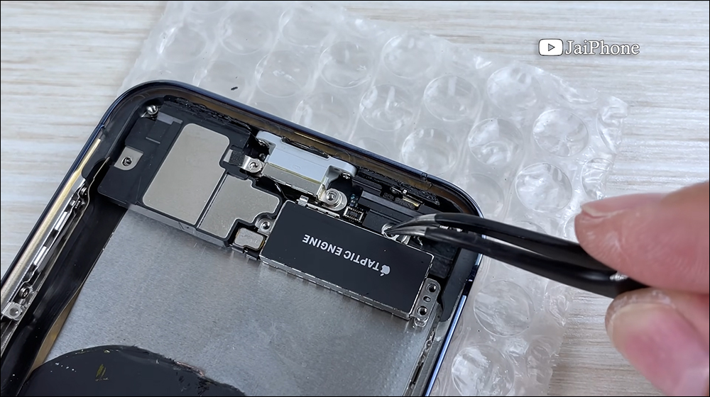 國外神人將爆裂的 iPhone X 移植成全新 iPhone 13 Pro - 電腦王阿達