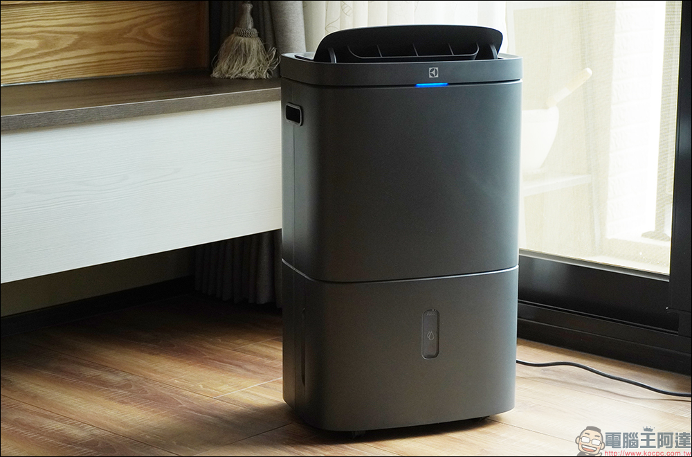 Electrolux 伊萊克斯極適家居700 清淨除濕機開箱|一級能效、智慧操作,清淨除濕雙效合一! - 電腦王阿達 Electrolux 伊萊克斯極適家居700 清淨除濕機開箱|一級能效、智慧操作,清淨除濕雙效合一! - 電腦王阿達