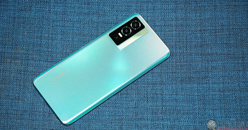 vivo Y76 5G 開箱、評測|44W 超快閃充、萬元有找的極速暢玩娛樂手機! - 電腦王阿達 vivo Y76 5G 開箱、評測|44W 超快閃充、萬元有找的極速暢玩娛樂手機! - 電腦王阿達