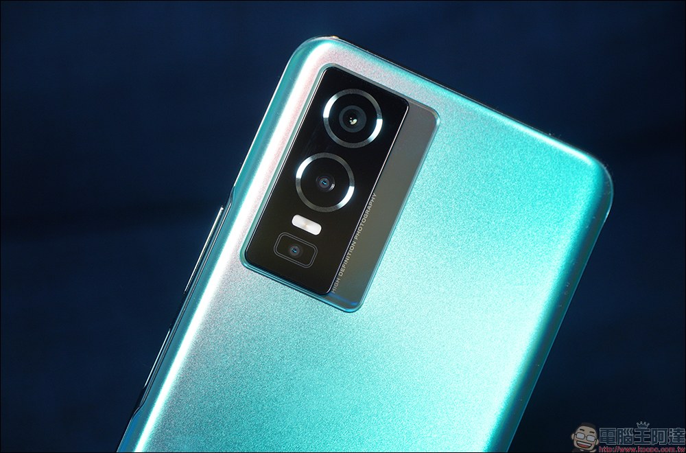 vivo Y76 5G 開箱、評測|44W 超快閃充、萬元有找的極速暢玩娛樂手機! - 電腦王阿達 vivo Y76 5G 開箱、評測|44W 超快閃充、萬元有找的極速暢玩娛樂手機! - 電腦王阿達