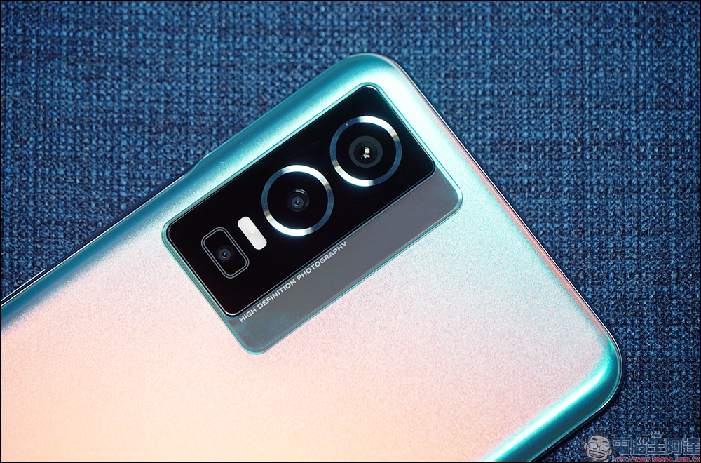 vivo Y76 5G 開箱、評測|44W 超快閃充、萬元有找的極速暢玩娛樂手機! - 電腦王阿達 vivo Y76 5G 開箱、評測|44W 超快閃充、萬元有找的極速暢玩娛樂手機! - 電腦王阿達