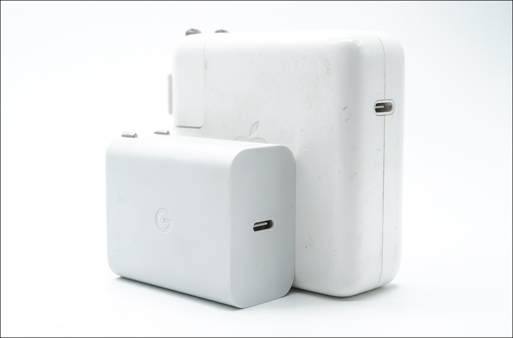 Google 65W 充電器諜照曝光,支援 USB PD 快充、體積比傳統充電器小一半以上 - 電腦王阿達 Google 65W 充電器諜照曝光,支援 USB PD 快充、體積比傳統充電器小一半以上 - 電腦王阿達