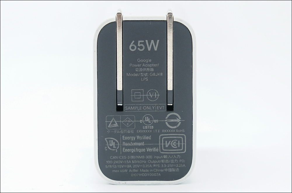 Google 65W 充電器諜照曝光,支援 USB PD 快充、體積比傳統充電器小一半以上 - 電腦王阿達 Google 65W 充電器諜照曝光,支援 USB PD 快充、體積比傳統充電器小一半以上 - 電腦王阿達