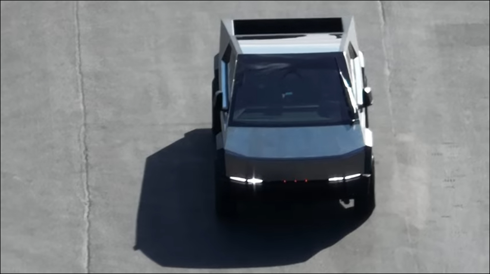 特斯拉 Cybertruck 電動皮卡最新實車亮相:頭燈設計改變、加入傳統後照鏡,還有超巨大雨刷 - 電腦王阿達 特斯拉 Cybertruck 電動皮卡最新實車亮相:頭燈設計改變、加入傳統後照鏡,還有超巨大雨刷 - 電腦王阿達