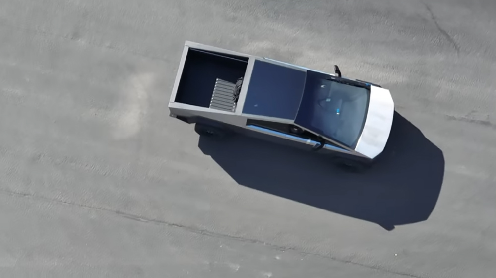 特斯拉 Cybertruck 電動皮卡最新實車亮相:頭燈設計改變、加入傳統後照鏡,還有超巨大雨刷 - 電腦王阿達 特斯拉 Cybertruck 電動皮卡最新實車亮相:頭燈設計改變、加入傳統後照鏡,還有超巨大雨刷 - 電腦王阿達