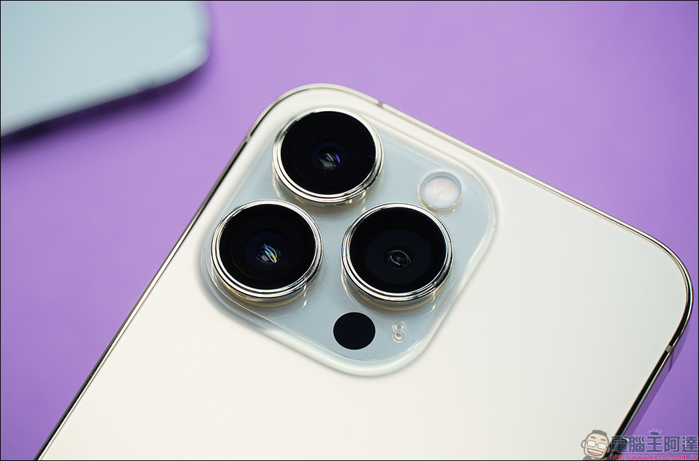 iPhone 13 Pro / 13 Pro Max 專屬、採用 PVDSS 不鏽鋼真空離子鍍膜, imos PRO 新一代藍寶石立體雙窄邊鏡頭貼開箱 - 電腦王阿達 iPhone 13 Pro / 13 Pro Max 專屬、採用 PVDSS 不鏽鋼真空離子鍍膜, imos PRO 新一代藍寶石立體雙窄邊鏡頭貼開箱 - 電腦王阿達