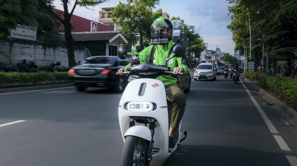 GoShare 就是 Gogoro 跨海為印尼所調製的電動車解決方案,年底前雅加達正式上路! - 電腦王阿達 GoShare 就是 Gogoro 跨海為印尼所調製的電動車解決方案,年底前雅加達正式上路! - 電腦王阿達