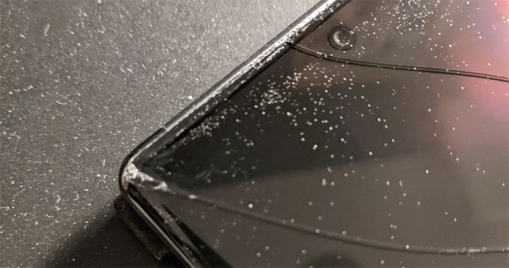 部分用戶反映 Pixel 6 系列手機螢幕無外力情況下自己破裂 - 電腦王阿達 部分用戶反映 Pixel 6 系列手機螢幕無外力情況下自己破裂 - 電腦王阿達