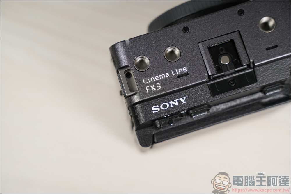 美本堂相機保護貼開箱實貼 For Sony FX3 - 電腦王阿達
