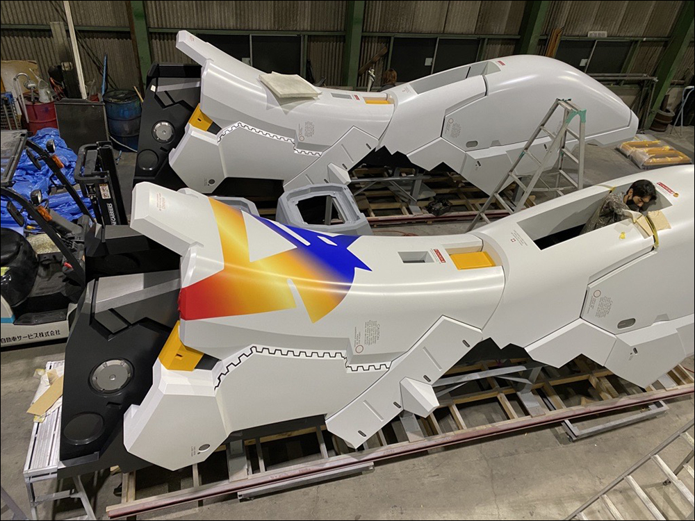 日本福岡「RX-93ff ν鋼彈」組裝接近完工,實物超霸氣! - 電腦王阿達 日本福岡「RX-93ff ν鋼彈」組裝接近完工,實物超霸氣! - 電腦王阿達