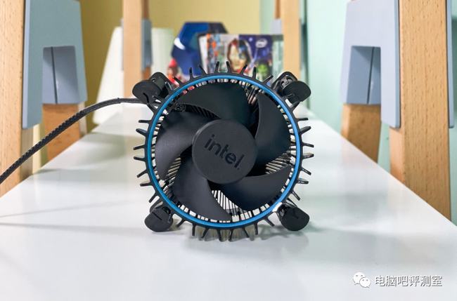 Intel 新款 Alder Lake CPU 原廠風扇已被測試,散熱效果出色 - 電腦王阿達 Intel 新款 Alder Lake CPU 原廠風扇已被測試,散熱效果出色 - 電腦王阿達