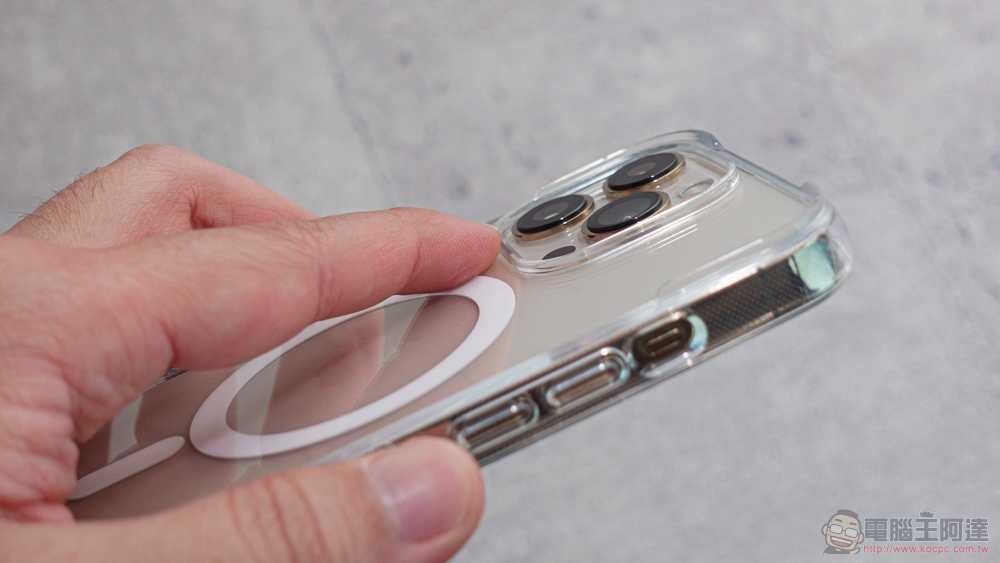 imos iPhone 13 Pro M 系列磁吸殼開箱體驗，更狂吸力穩固對應 MagSafe 配件的軍規防摔保護殼！ - 電腦王阿達