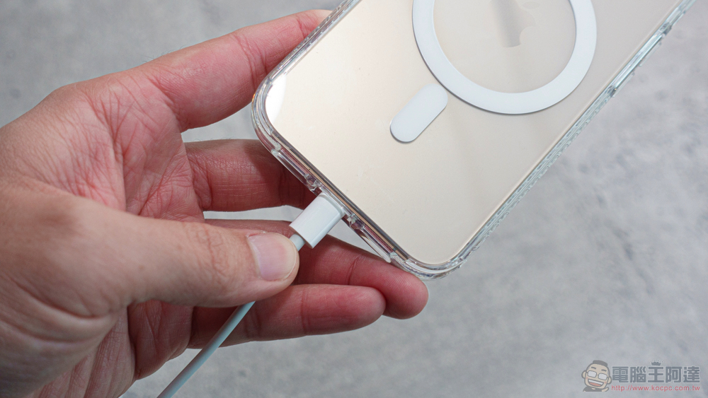 imos iPhone 13 Pro M 系列磁吸殼開箱體驗,更狂吸力穩固對應 MagSafe 配件的軍規防摔保護殼! - 電腦王阿達 imos iPhone 13 Pro M 系列磁吸殼開箱體驗,更狂吸力穩固對應 MagSafe 配件的軍規防摔保護殼! - 電腦王阿達