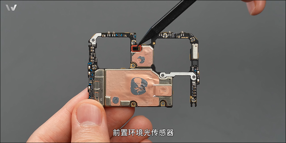 小米 12 Pro 拆解,揭秘全能 Pro 旗艦的機身內部配置 - 電腦王阿達 小米 12 Pro 拆解,揭秘全能 Pro 旗艦的機身內部配置 - 電腦王阿達