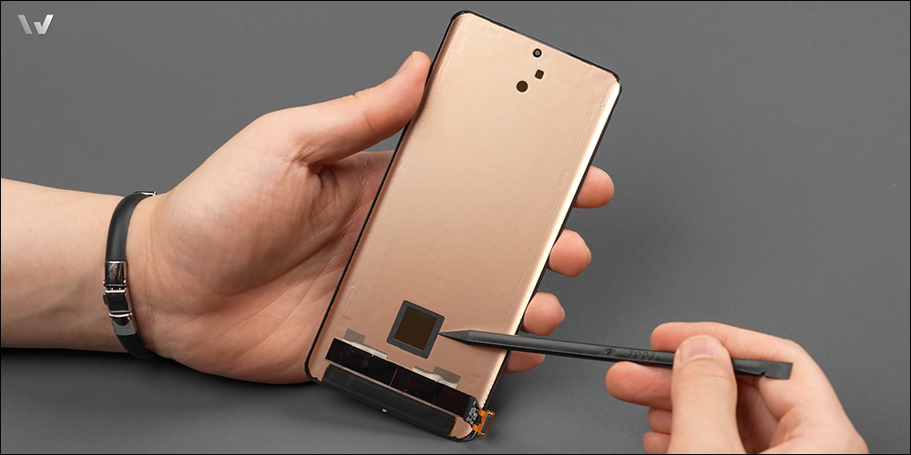 小米 12 Pro 拆解,揭秘全能 Pro 旗艦的機身內部配置 - 電腦王阿達 小米 12 Pro 拆解,揭秘全能 Pro 旗艦的機身內部配置 - 電腦王阿達