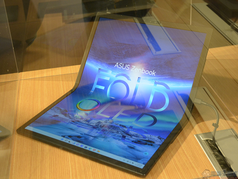 華碩 CES 2022 筆電陣容外在與效能俱強,多種創新技術表現搶眼 - 電腦王阿達 華碩 CES 2022 筆電陣容外在與效能俱強,多種創新技術表現搶眼 - 電腦王阿達