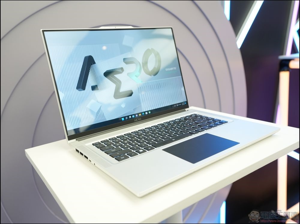 技嘉科技推出採用Intel第12代處理器與 RTX30 顯卡的 AOROUS 電競筆電與 AERO 創作者筆電 (13)