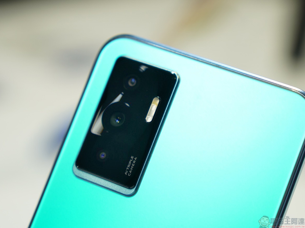 vivo V23 5G 系列醫美級自拍旗艦登場,有個性的美最美 - 電腦王阿達 vivo V23 5G 系列醫美級自拍旗艦登場,有個性的美最美 - 電腦王阿達