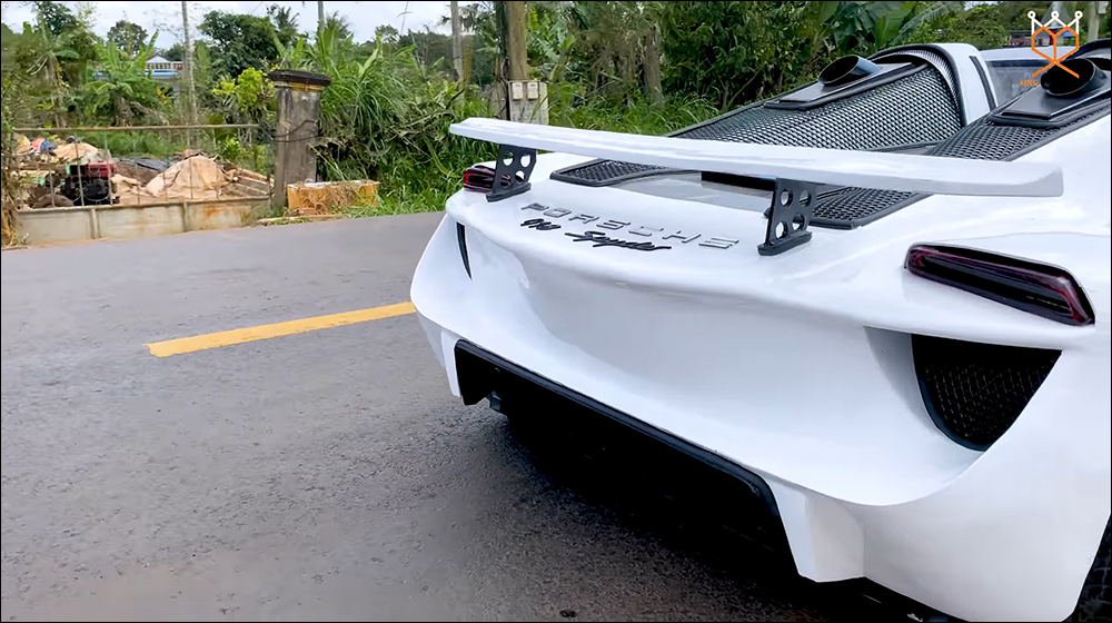 國外 YouTuber 耗時 90 天,利用 PVC 管手作打造一輛蛙王 Porsche 918 Spyder - 電腦王阿達 國外 YouTuber 耗時 90 天,利用 PVC 管手作打造一輛蛙王 Porsche 918 Spyder - 電腦王阿達