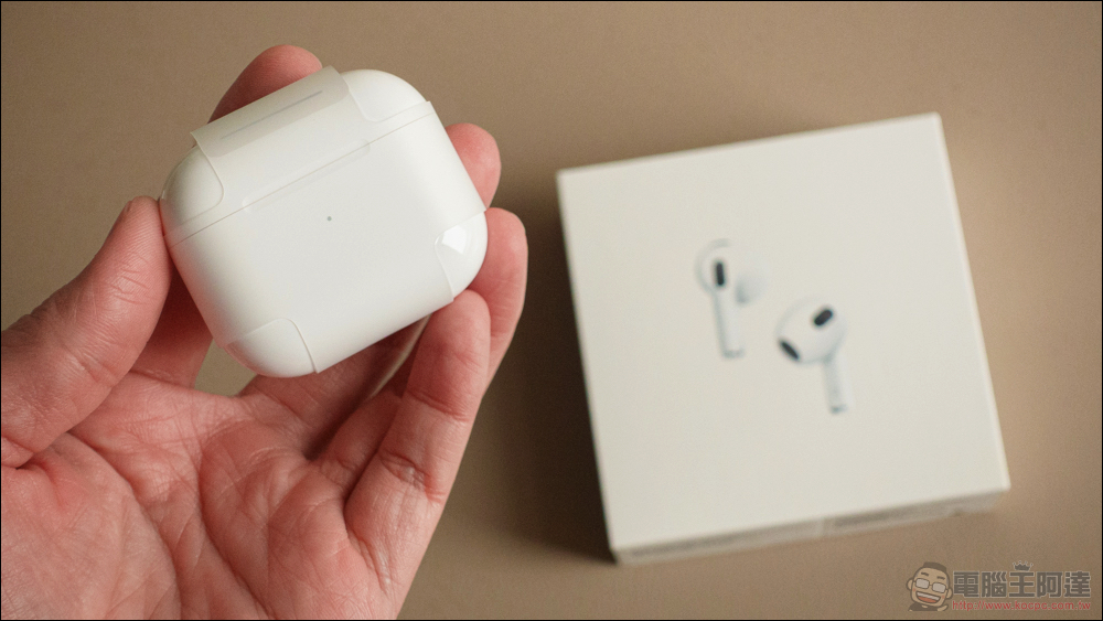 AirPods 3 開箱體驗:通透如常,續航更強 - 電腦王阿達 AirPods 3 開箱體驗:通透如常,續航更強 - 電腦王阿達