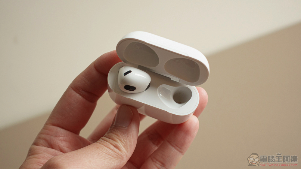 AirPods 3 開箱體驗:通透如常,續航更強 - 電腦王阿達 AirPods 3 開箱體驗:通透如常,續航更強 - 電腦王阿達