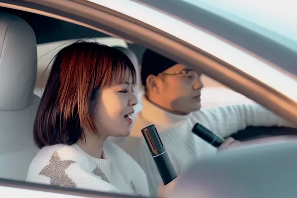 特斯拉在中國開賣車載卡拉 OK 系統，讓乘客一路歡唱 - 電腦王阿達