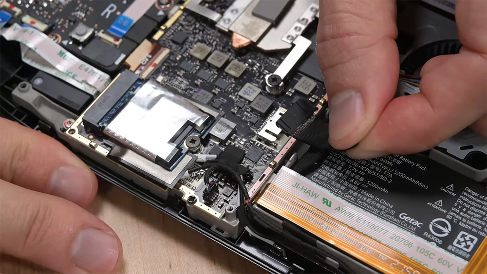 iFixit 拆解 Steam Deck 掌機:可修復性 7 分,只需要一把十字螺絲起子 - 電腦王阿達 iFixit 拆解 Steam Deck 掌機:可修復性 7 分,只需要一把十字螺絲起子 - 電腦王阿達