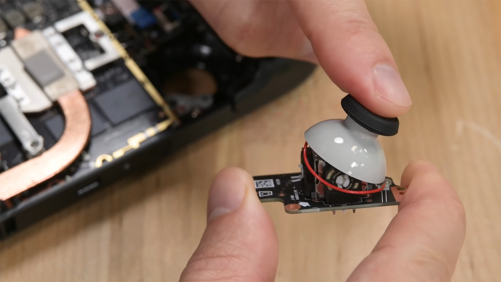 iFixit 拆解 Steam Deck 掌機:可修復性 7 分,只需要一把十字螺絲起子 - 電腦王阿達 iFixit 拆解 Steam Deck 掌機:可修復性 7 分,只需要一把十字螺絲起子 - 電腦王阿達