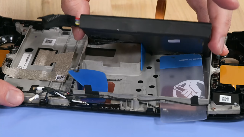 iFixit 拆解 Steam Deck 掌機:可修復性 7 分,只需要一把十字螺絲起子 - 電腦王阿達 iFixit 拆解 Steam Deck 掌機:可修復性 7 分,只需要一把十字螺絲起子 - 電腦王阿達