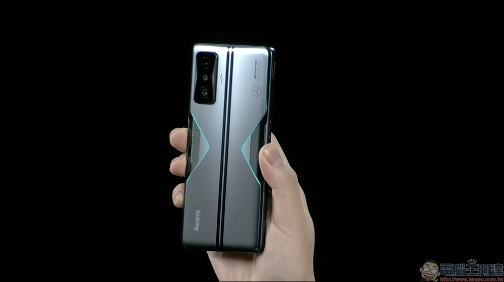 Redmi K50 電競版正式發表:聯名 Mercedes AMG F1 車隊,打造極致性能散熱的驍龍 8 電競旗艦手機 - 電腦王阿達 Redmi K50 電競版正式發表:聯名 Mercedes AMG F1 車隊,打造極致性能散熱的驍龍 8 電競旗艦手機 - 電腦王阿達