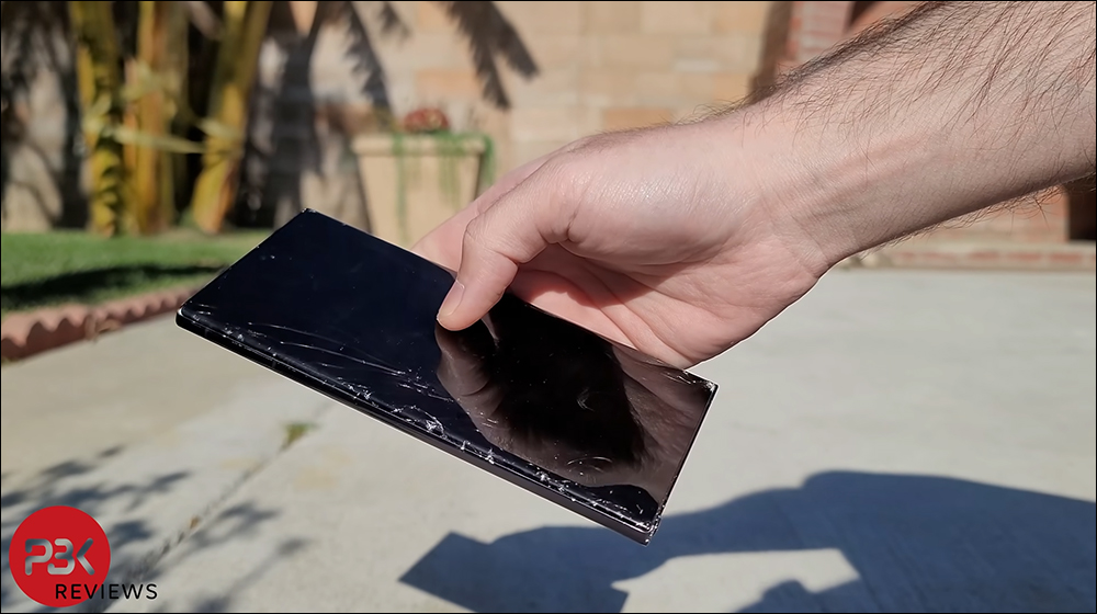 三星 Galaxy S22 Ultra 街頭跌落測試:升級康寧大猩猩 Victus+ 玻璃、取消螢幕保護貼,首摔就破一顆鏡頭玻璃 - 電腦王阿達 三星 Galaxy S22 Ultra 街頭跌落測試:升級康寧大猩猩 Victus+ 玻璃、取消螢幕保護貼,首摔就破一顆鏡頭玻璃 - 電腦王阿達