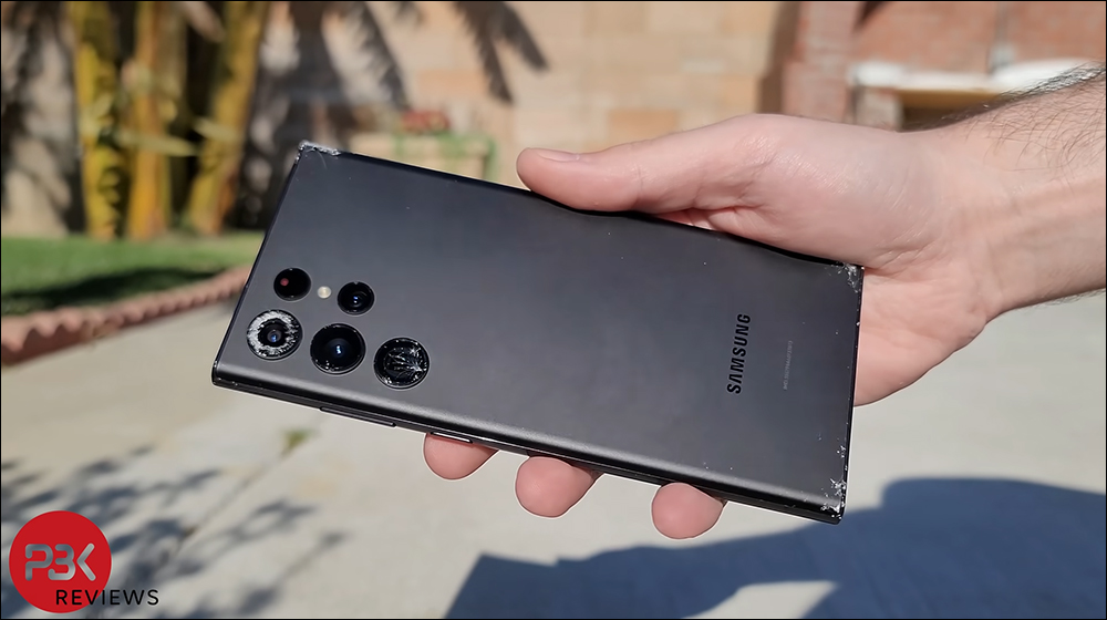三星 Galaxy S22 Ultra 街頭跌落測試:升級康寧大猩猩 Victus+ 玻璃、取消螢幕保護貼,首摔就破一顆鏡頭玻璃 - 電腦王阿達 三星 Galaxy S22 Ultra 街頭跌落測試:升級康寧大猩猩 Victus+ 玻璃、取消螢幕保護貼,首摔就破一顆鏡頭玻璃 - 電腦王阿達