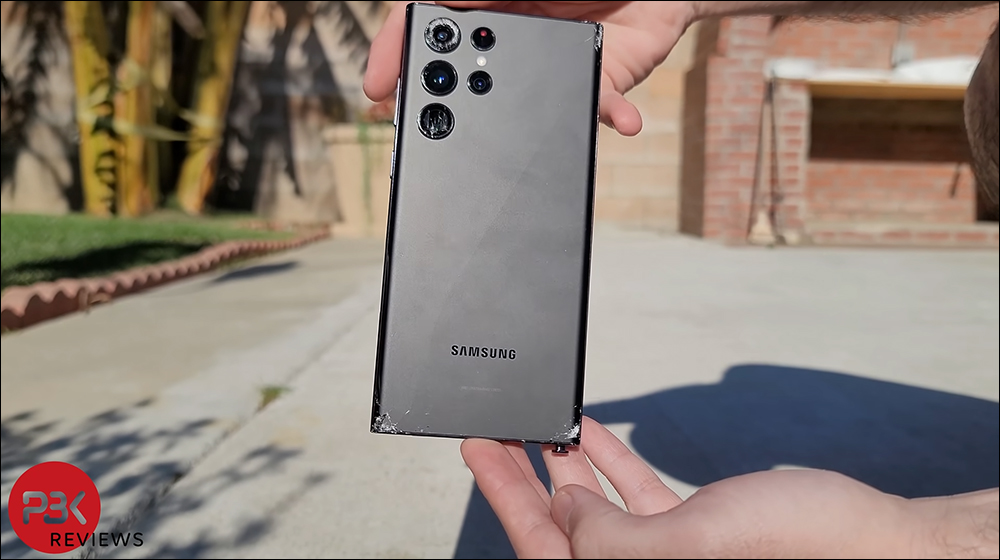 三星 Galaxy S22 Ultra 街頭跌落測試:升級康寧大猩猩 Victus+ 玻璃、取消螢幕保護貼,首摔就破一顆鏡頭玻璃 - 電腦王阿達 三星 Galaxy S22 Ultra 街頭跌落測試:升級康寧大猩猩 Victus+ 玻璃、取消螢幕保護貼,首摔就破一顆鏡頭玻璃 - 電腦王阿達