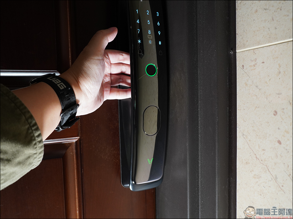 雲米 eyeLink 五合一智慧門鎖開箱、評測|電子貓眼款清晰顯影、人臉辨識款秒速進門,支援指紋、米家 App 等多元解鎖方式! - 電腦王阿達 雲米 eyeLink 五合一智慧門鎖開箱、評測|電子貓眼款清晰顯影、人臉辨識款秒速進門,支援指紋、米家 App 等多元解鎖方式! - 電腦王阿達