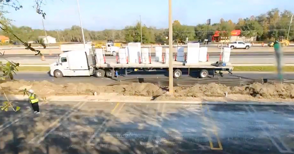 蓋超充站最快只要 8 天!看特斯拉 Supercharger 是如何連建設速度都加上瘋狂模式 - 電腦王阿達 蓋超充站最快只要 8 天!看特斯拉 Supercharger 是如何連建設速度都加上瘋狂模式 - 電腦王阿達