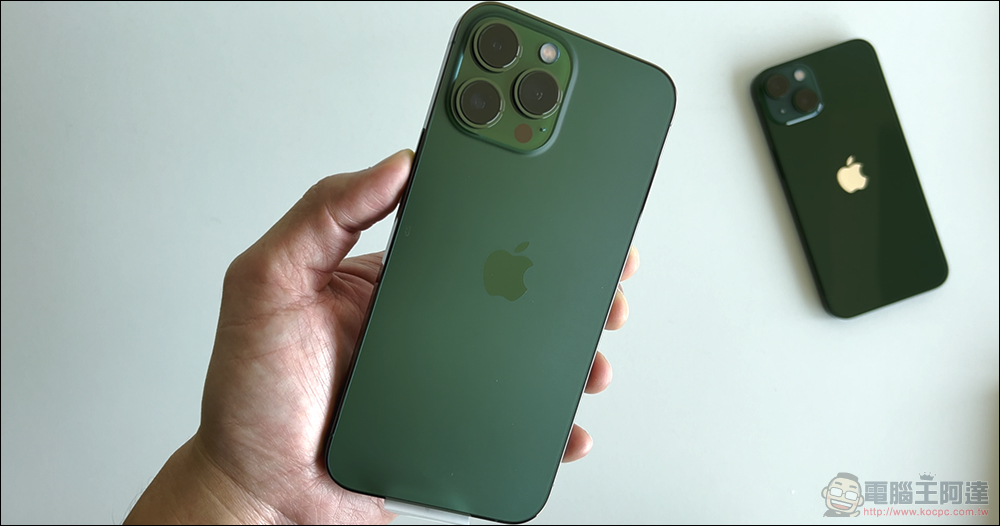 哪個尚青?iPhone 13 綠色與 iPhone 13 Pro 松嶺青新色開箱體驗 - 電腦王阿達 哪個尚青?iPhone 13 綠色與 iPhone 13 Pro 松嶺青新色開箱體驗 - 電腦王阿達