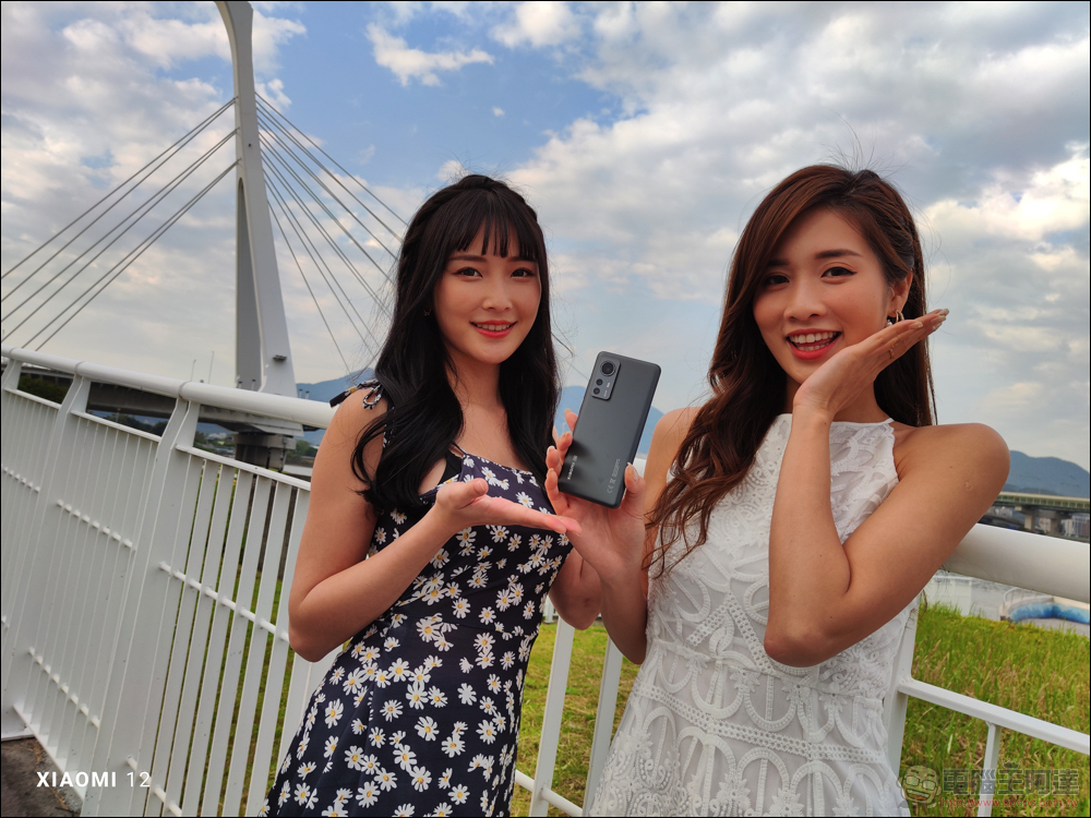 Xiaomi 12 Pro 快速實拍 Xiaomi 12 Pro 快速實拍