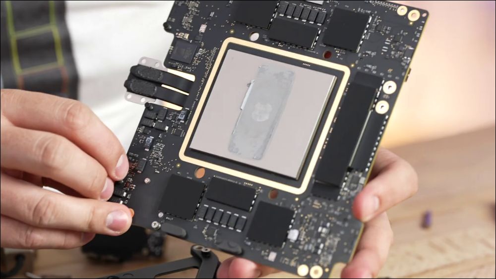 國外 Youtuber 拍片實拆,確認 Mac Studio 可換 SSD - 電腦王阿達 國外 Youtuber 拍片實拆,確認 Mac Studio 可換 SSD - 電腦王阿達