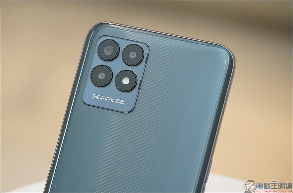 realme GT2 Pro 新機正式在台發表:前所未有的「紙」感體驗、旗下首款 Snapdragon 8 Gen 1 頂級旗艦機在台登場!(同場加映:realme narzo 50A 超值亮相) - 電腦王阿達 realme GT2 Pro 新機正式在台發表:前所未有的「紙」感體驗、旗下首款 Snapdragon 8 Gen 1 頂級旗艦機在台登場!(同場加映:realme narzo 50A 超值亮相) - 電腦王阿達