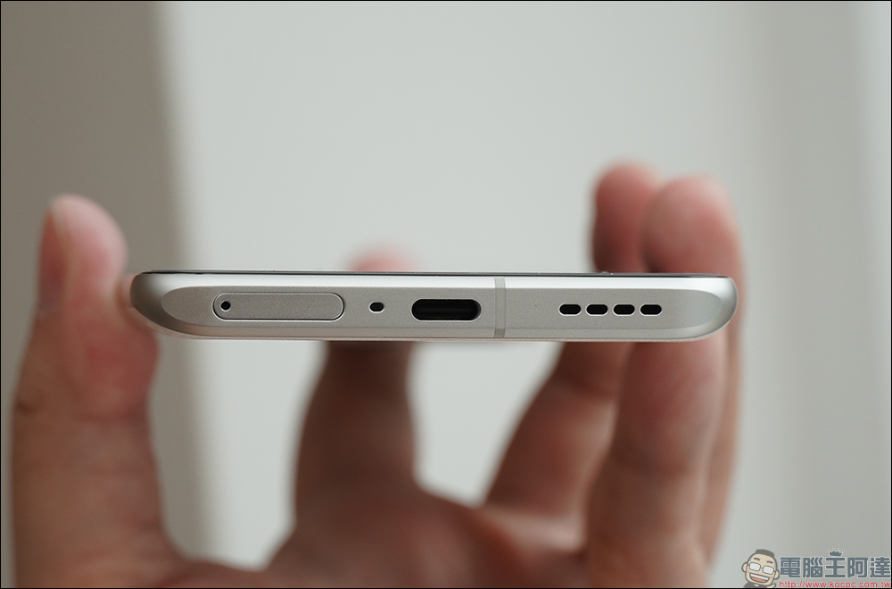 realme GT2 Pro 新機正式在台發表:前所未有的「紙」感體驗、旗下首款 Snapdragon 8 Gen 1 頂級旗艦機在台登場!(同場加映:realme narzo 50A 超值亮相) - 電腦王阿達 realme GT2 Pro 新機正式在台發表:前所未有的「紙」感體驗、旗下首款 Snapdragon 8 Gen 1 頂級旗艦機在台登場!(同場加映:realme narzo 50A 超值亮相) - 電腦王阿達