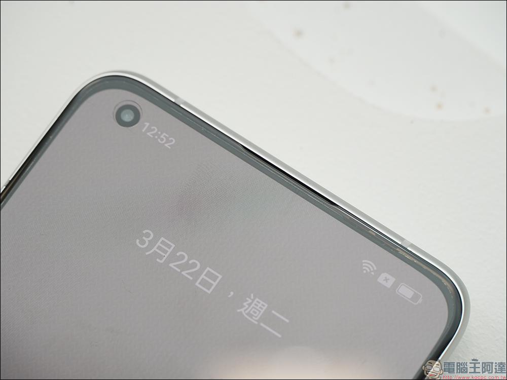 realme GT2 Pro 新機正式在台發表:前所未有的「紙」感體驗、旗下首款 Snapdragon 8 Gen 1 頂級旗艦機在台登場!(同場加映:realme narzo 50A 超值亮相) - 電腦王阿達 realme GT2 Pro 新機正式在台發表:前所未有的「紙」感體驗、旗下首款 Snapdragon 8 Gen 1 頂級旗艦機在台登場!(同場加映:realme narzo 50A 超值亮相) - 電腦王阿達